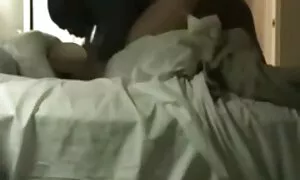 це справжній чорний  ...