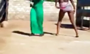 африканські дівчата  ...