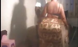 дивовижні чорні тран ...