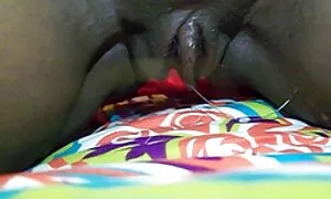 любитель капає і бри ...